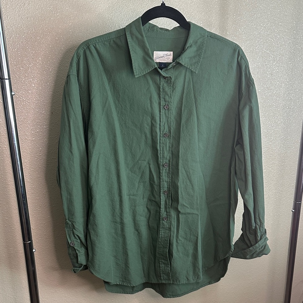 Universal Thread Olive Green Women's Button Down Shirt